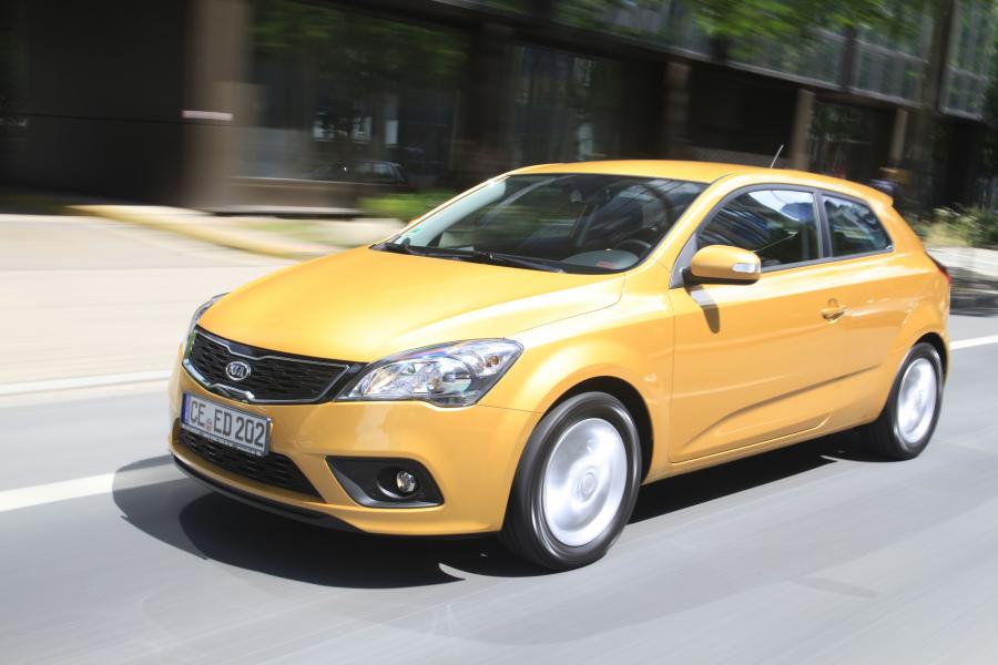  Kia pro_cee&rsquo;d EcoDynamics 2011 года  (фото 46 из 133)